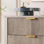 Commode à 5 tiroirs cannelés, commode étroite de 114 cm de haut pour petits espaces, commode en bois de style ferme moderne pour chambre à coucher, chambre d'enfant, appartement